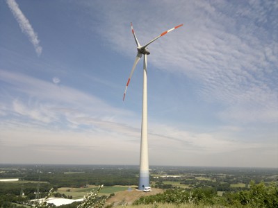 Measuring van beneath a wind turbine